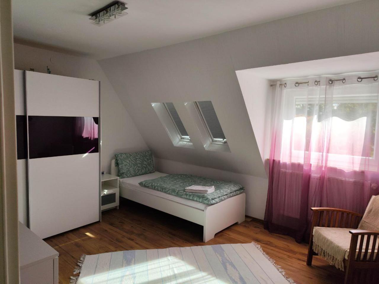 Schickes 110Qm Ferienhaus In Naehe Vw, Messe,Dez Und Orangerie Kassel Zewnętrze zdjęcie